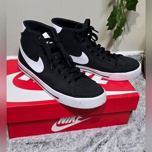 Sz 7 • Nike Court Legacy Canvas Mid-Tops